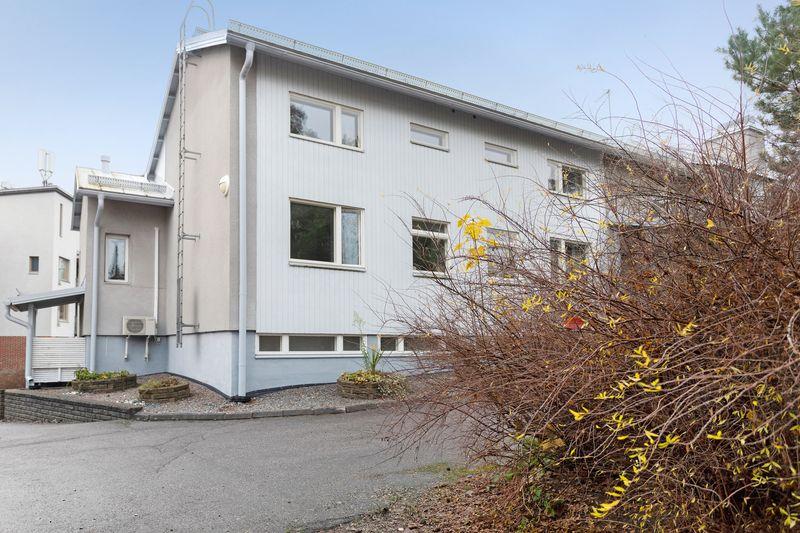 Maununnevantie 2, Maununneva, Helsinki