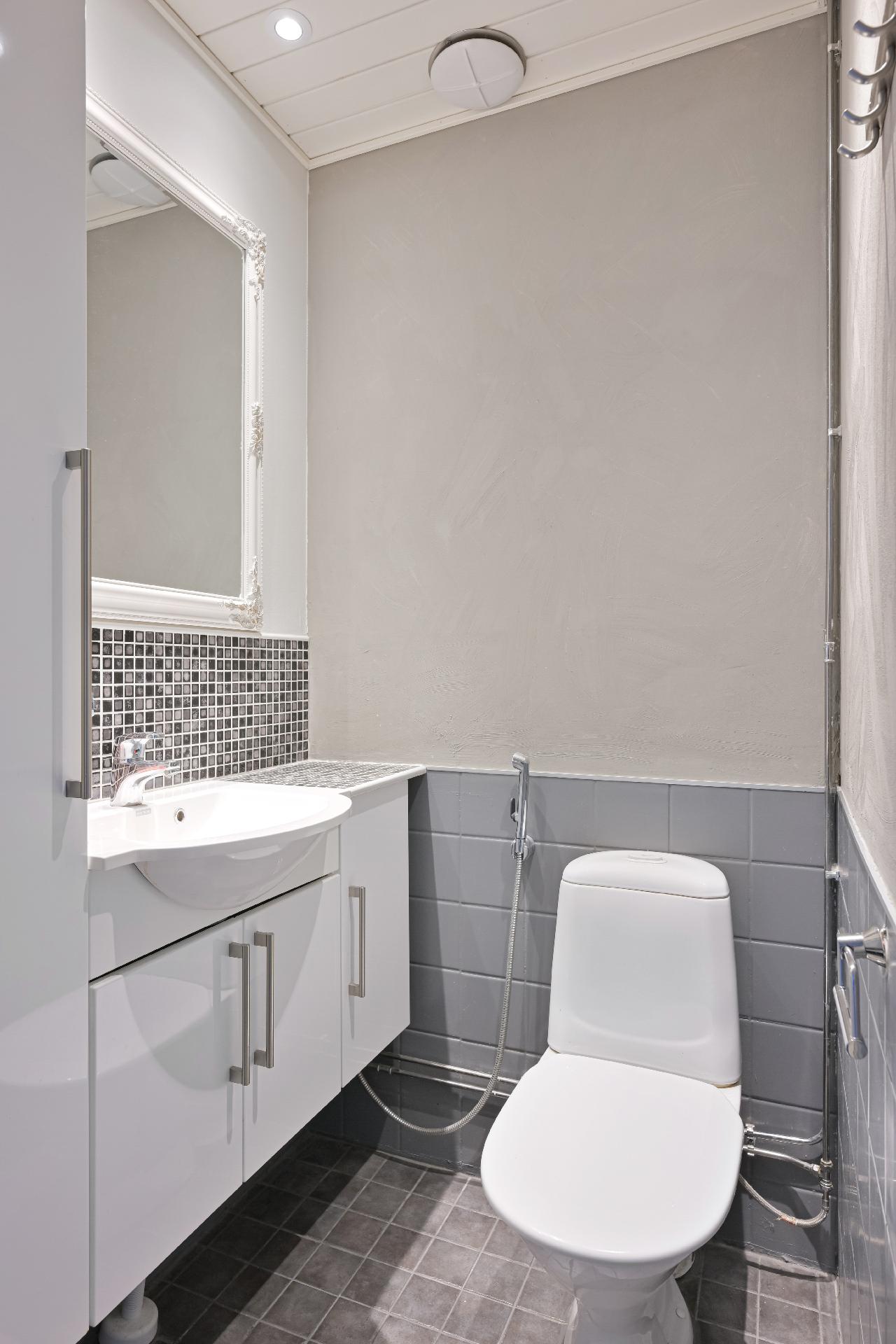 Kalkkivuorentie 23, Heikinlaakso, Helsinki