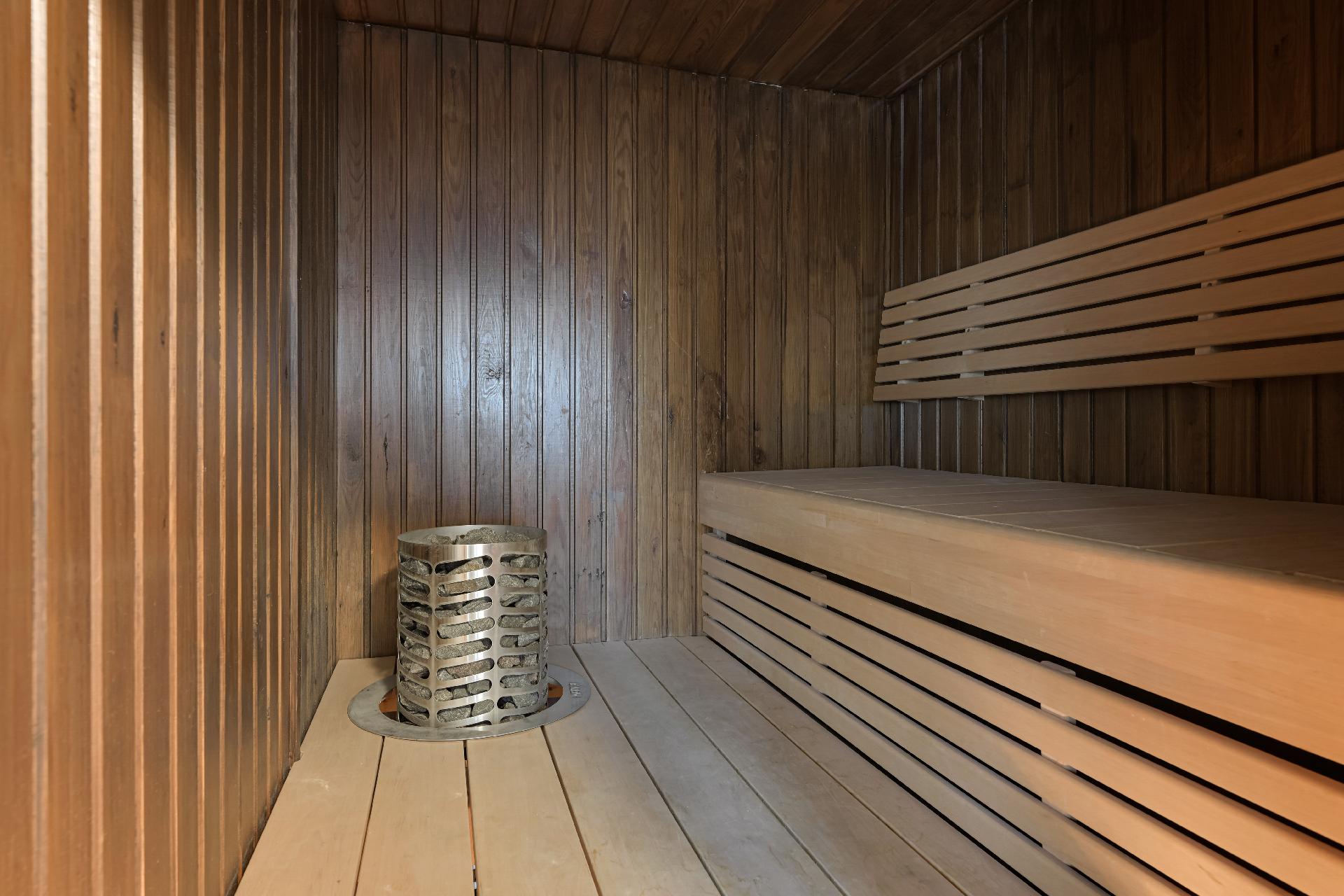 Kalkkivuorentie 23, Heikinlaakso, Helsinki