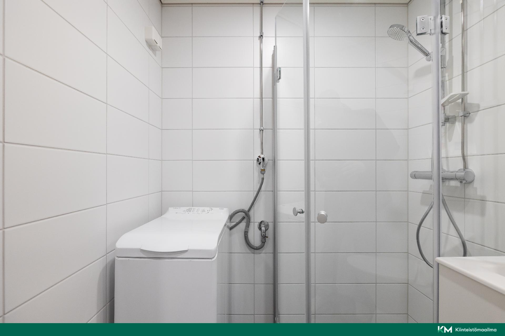 Uunituore kylpyhuone