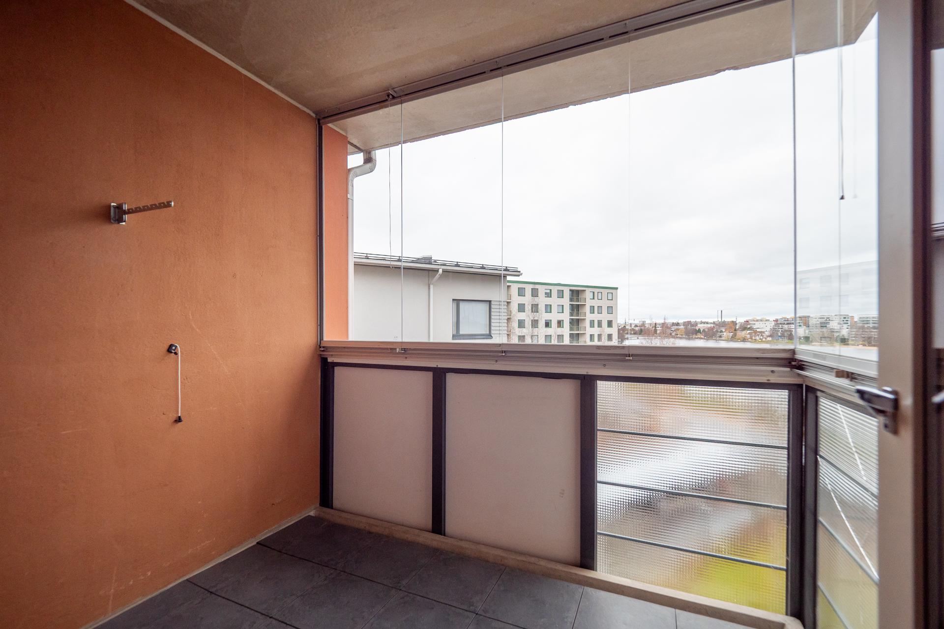 Kasarmintie 22, Myllytulli, Oulu