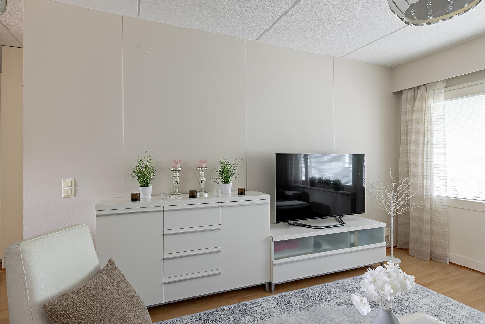 Radiomastontie 8, Svaaninsuo, Oulu