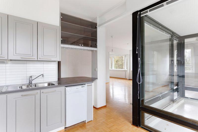 Sulkapolku 6, Pitäjänmäki, Helsinki