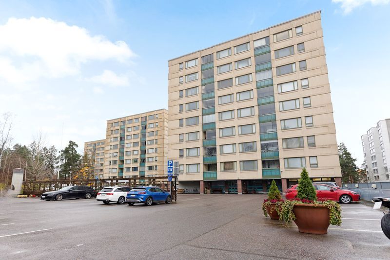 Sulkapolku 6, Pitäjänmäki, Helsinki