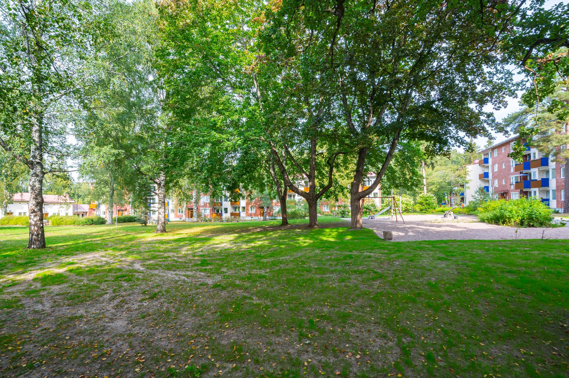 Porintie 5, Munkkivuori, Helsinki