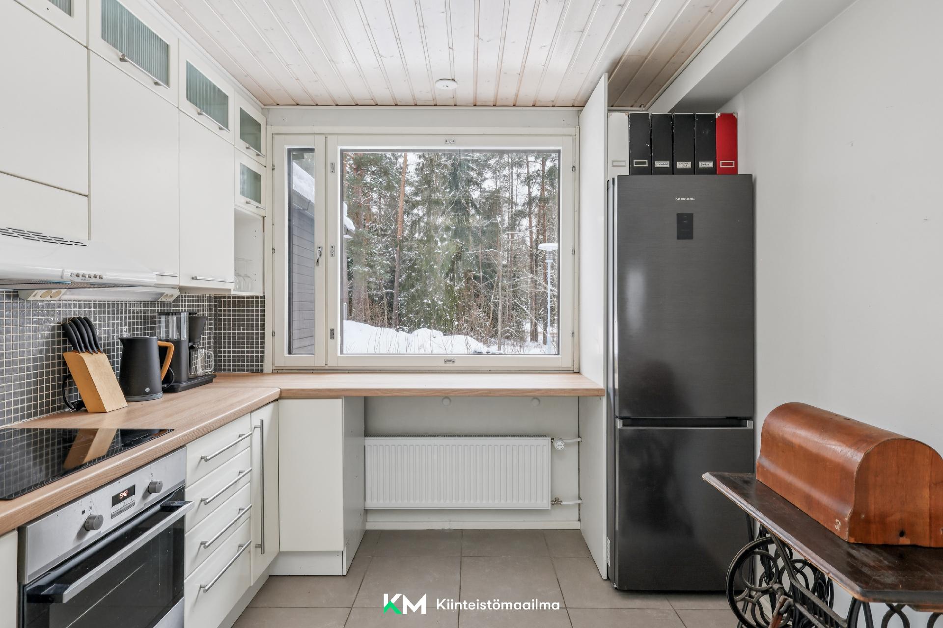 Makslahdentie 22, Laajalahti, Espoo