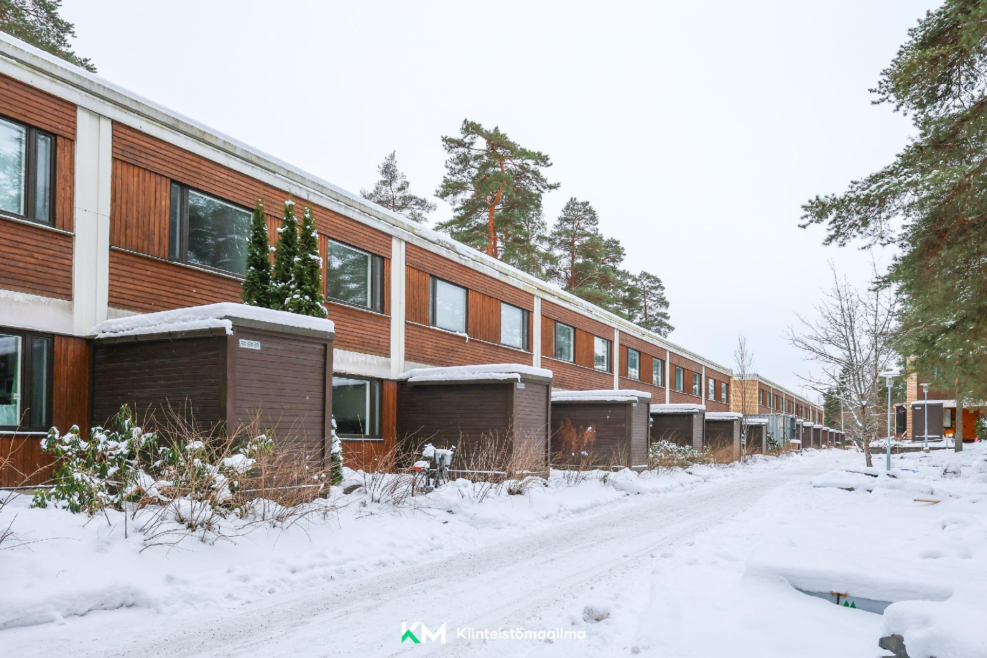 Makslahdentie 22, Laajalahti, Espoo