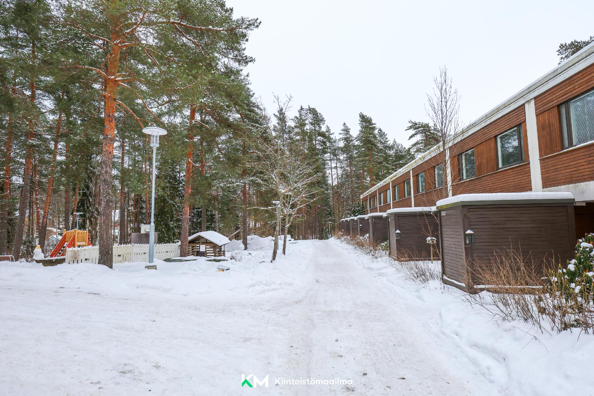 Makslahdentie 22, Laajalahti, Espoo