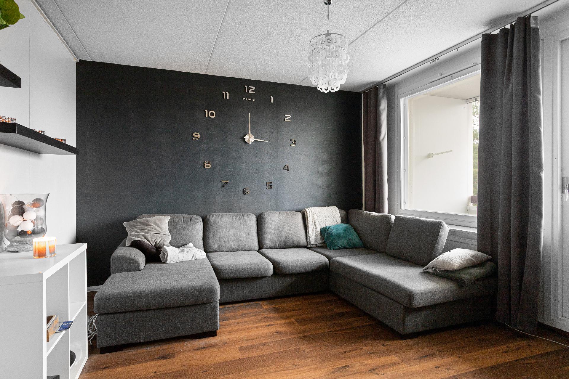 Tolkkilankatu 9, Eskolanmäki, Kouvola