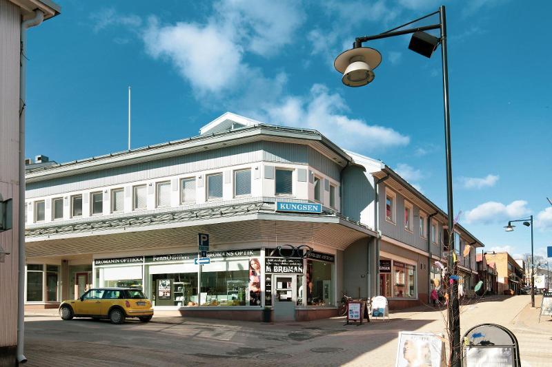 Kuninkaankatu 8, Tammisaari, Raasepori