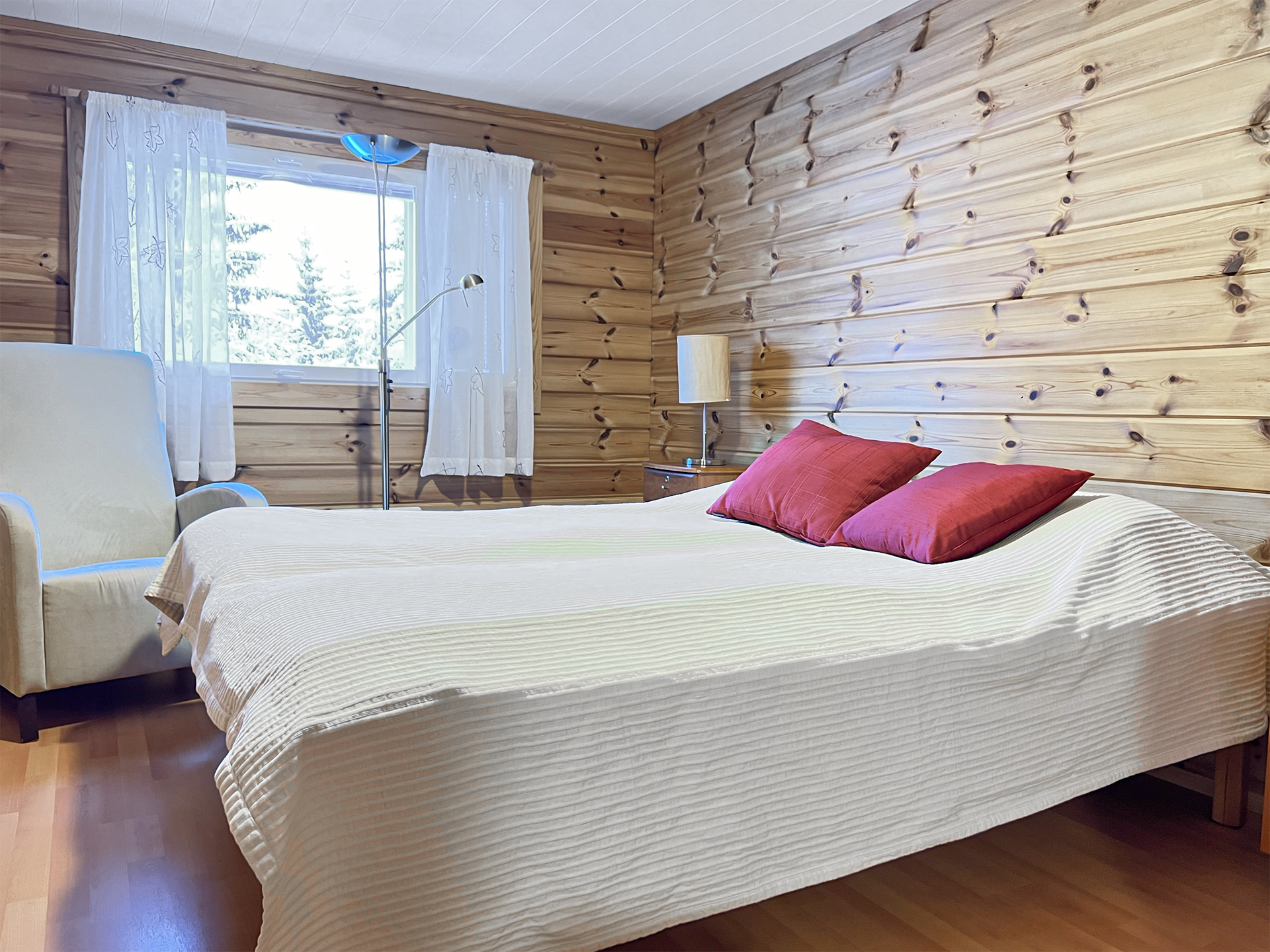 Yläkerran makuuhuone