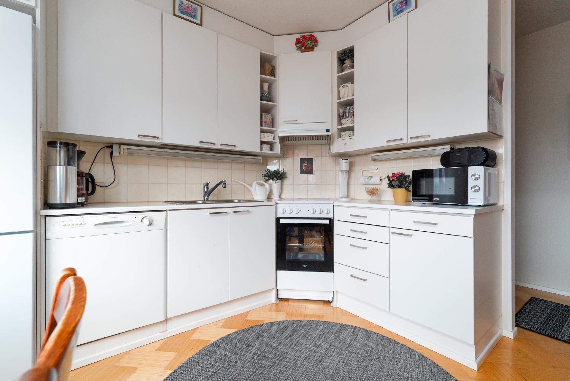 Keittiössä hyvin kappitilaa