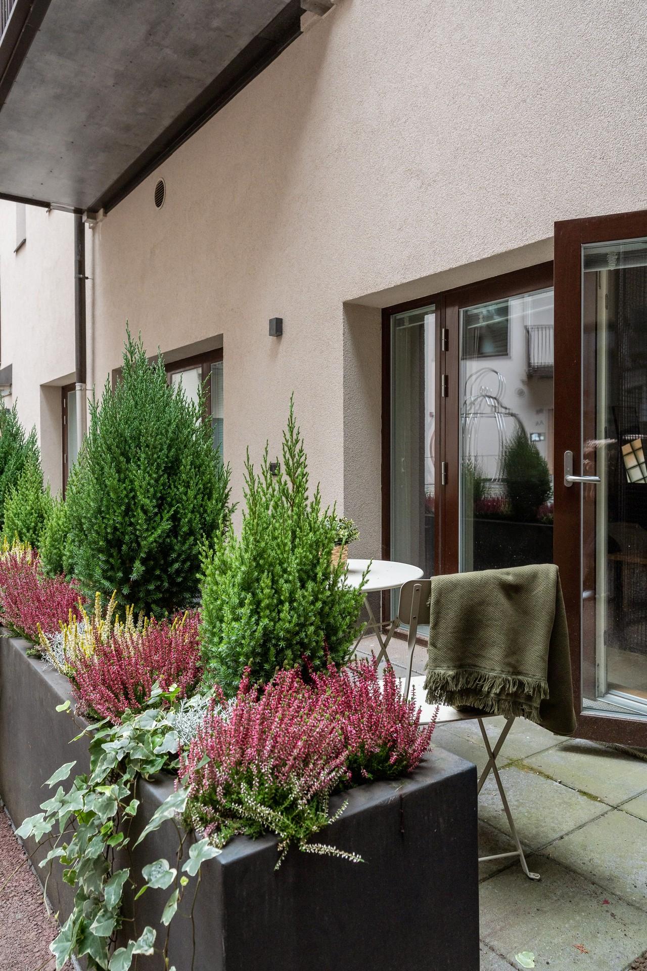 Huoneiston oma terassipiha