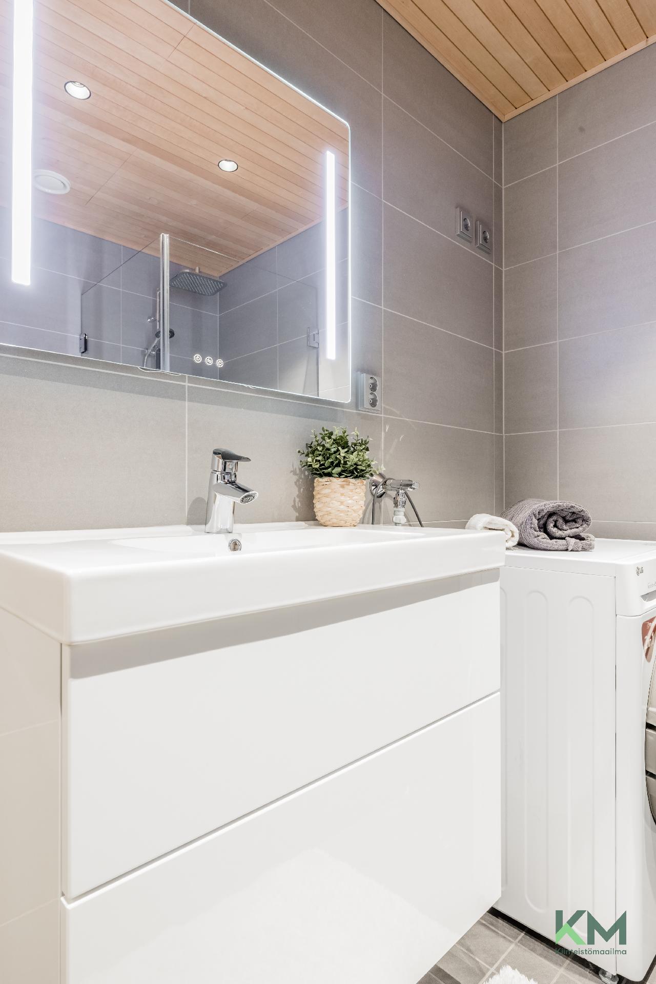 Satamakatu 11, Katajanokka, Helsinki