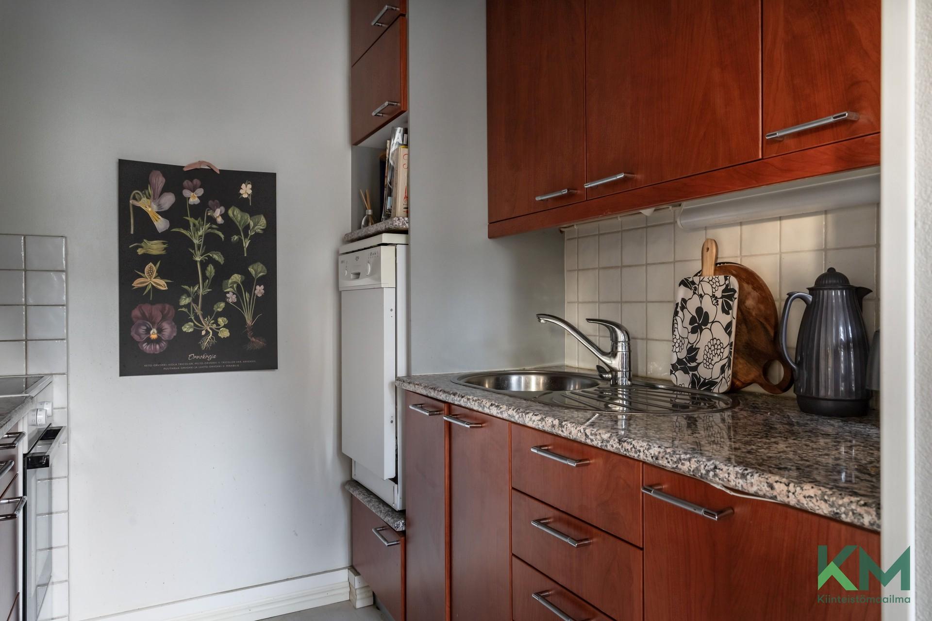 Ida Aalbergin tie 5, Pohjois-Haaga, Helsinki