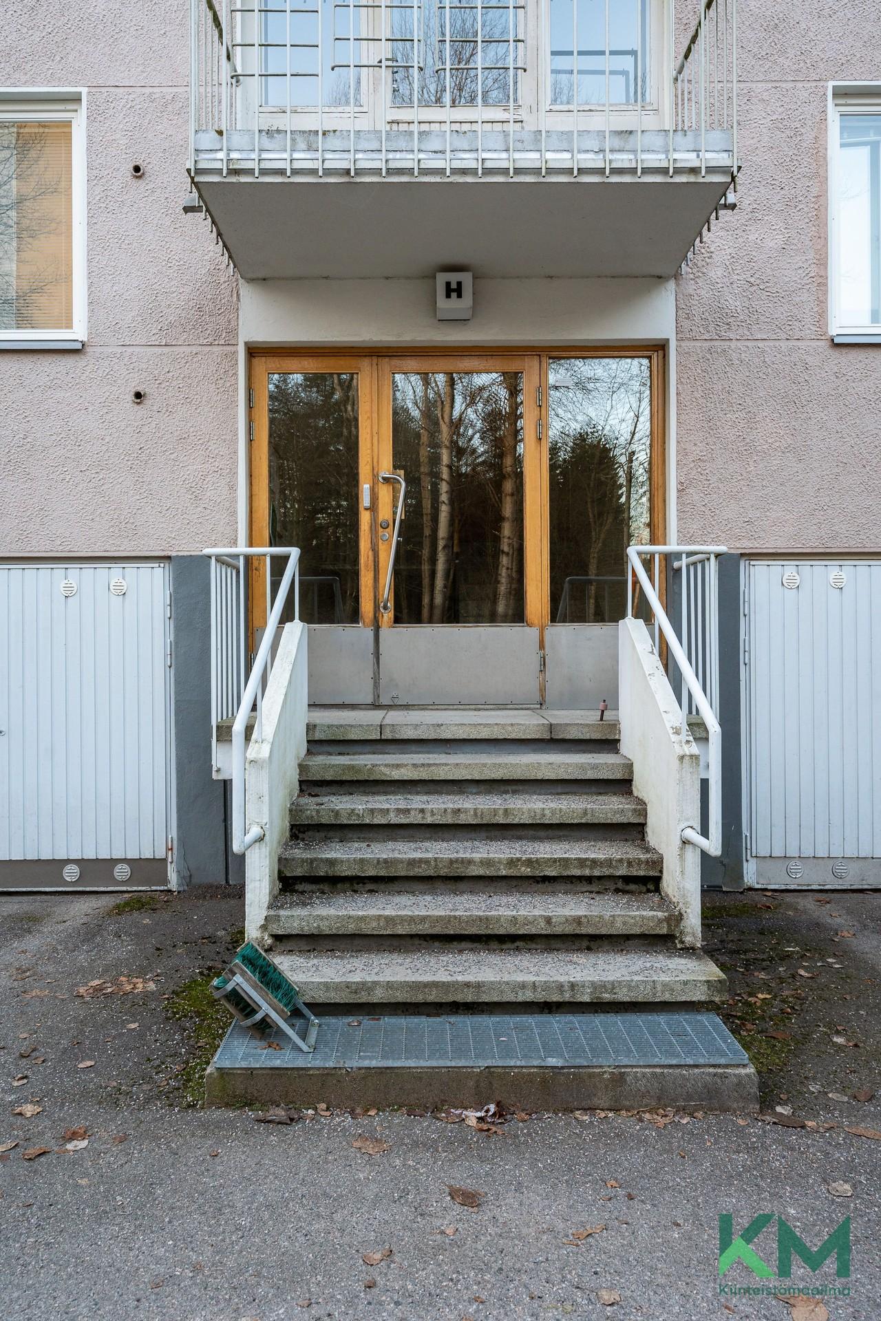 Ida Aalbergin tie 5, Pohjois-Haaga, Helsinki