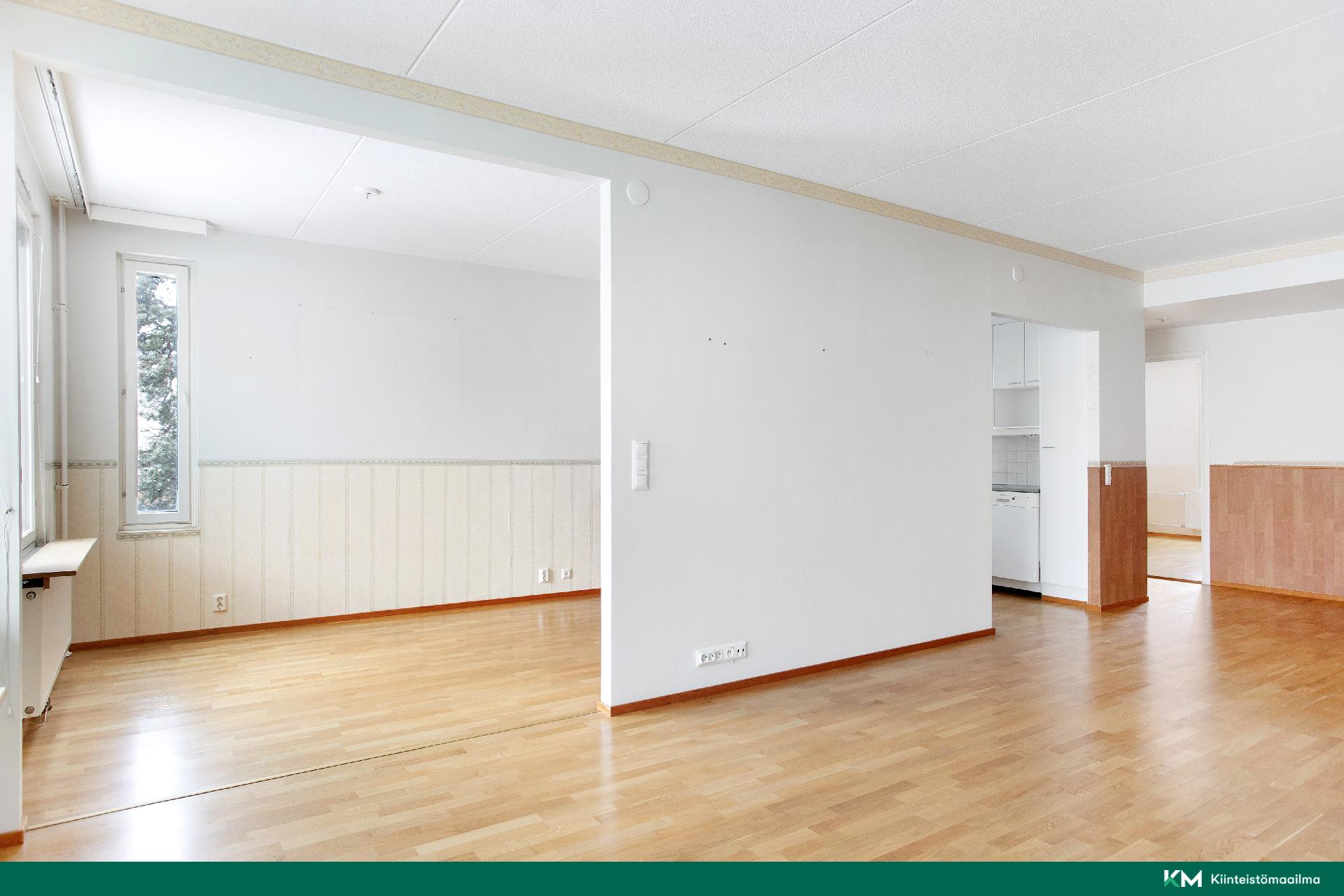 Ruokailutila, josta voi tehdä makuuhuoneen