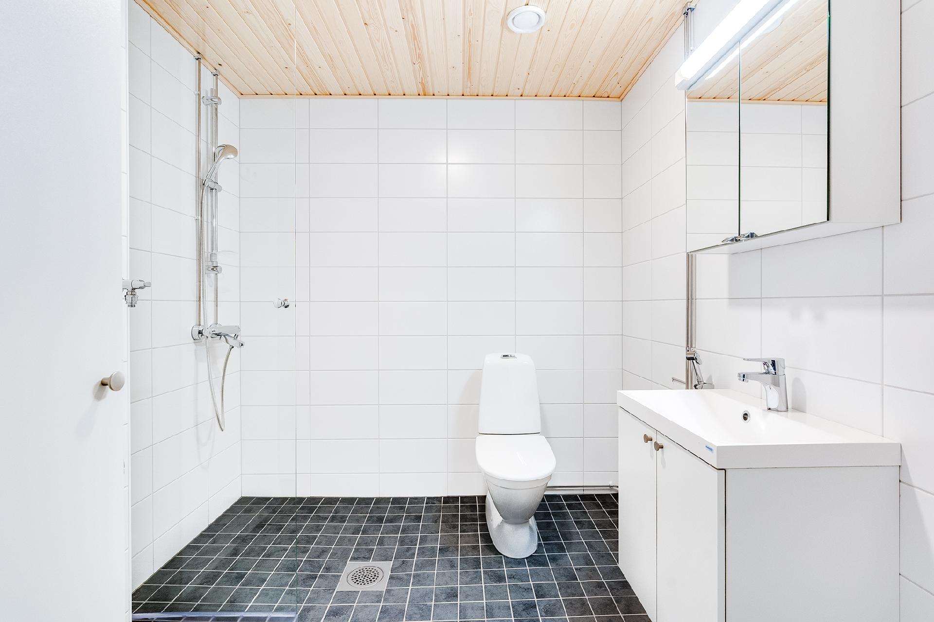 Tyviraitti 1, Haukiluoma, Tampere