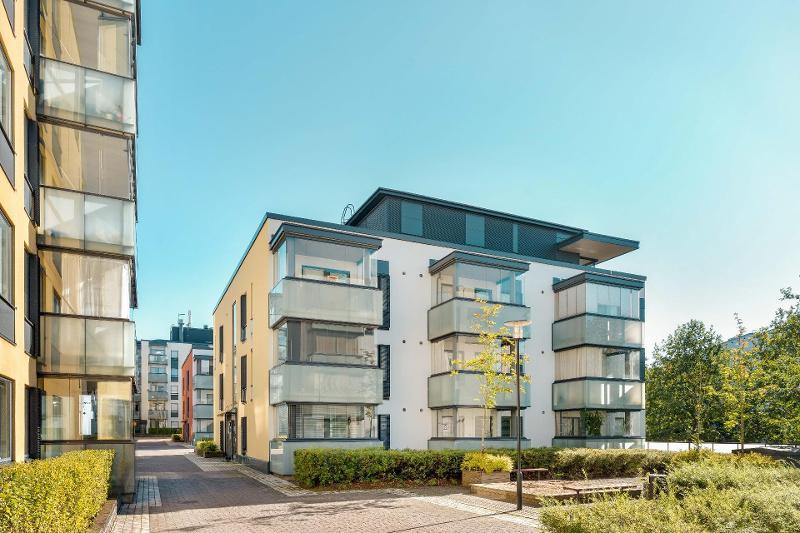 Julkisivu  sisäpihalla