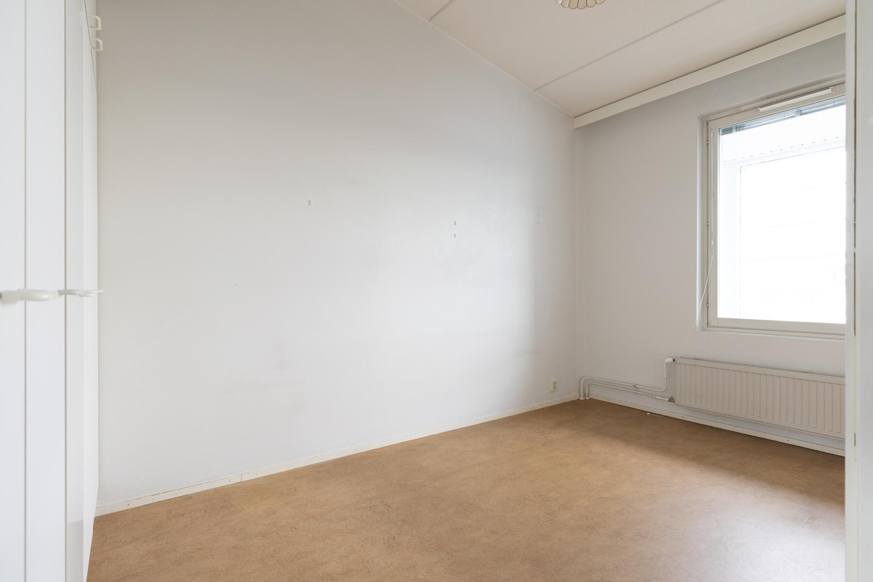 Yläkerran makuuhuone