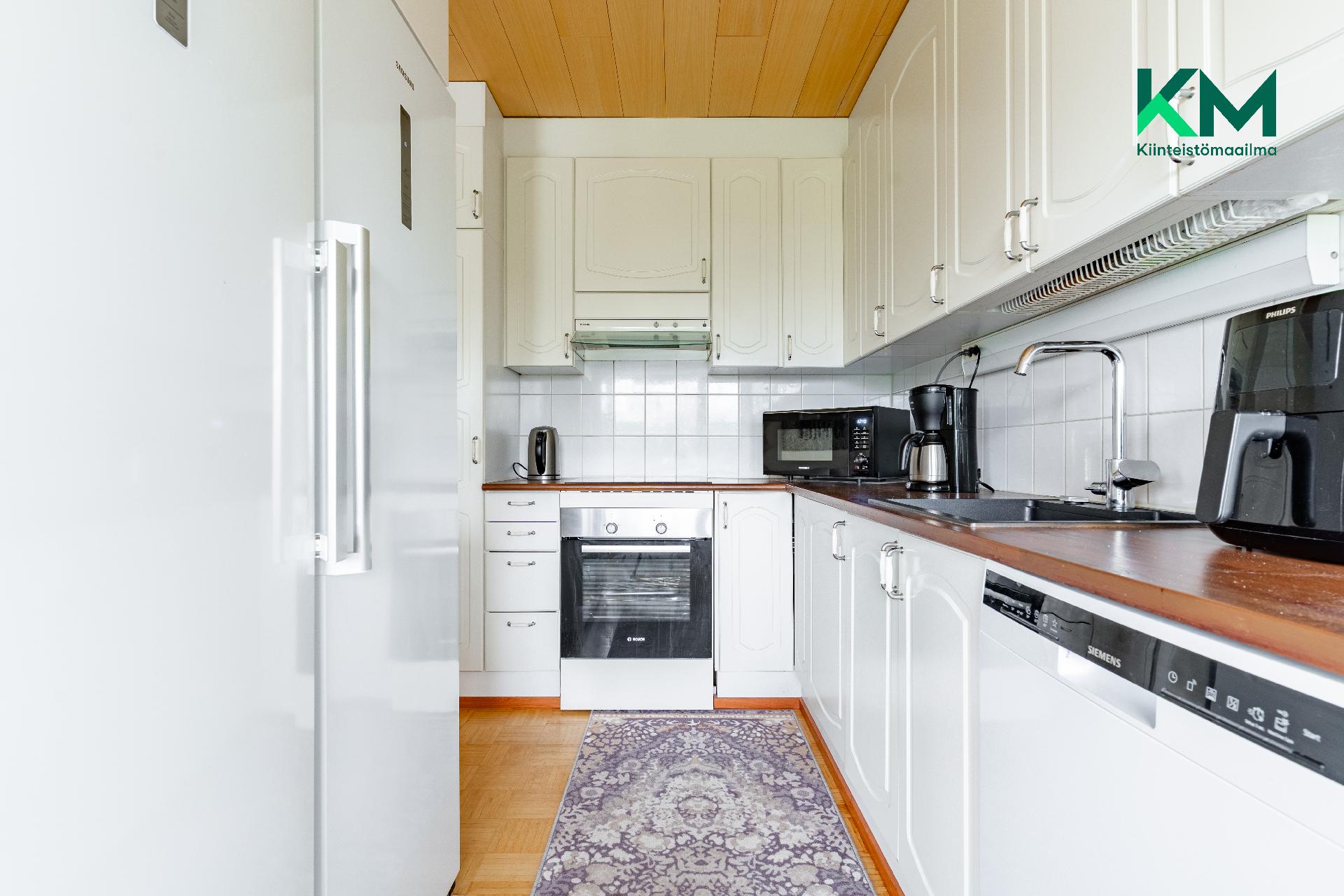 Osuuskunnantie 37, Länsi-Pakila, Helsinki