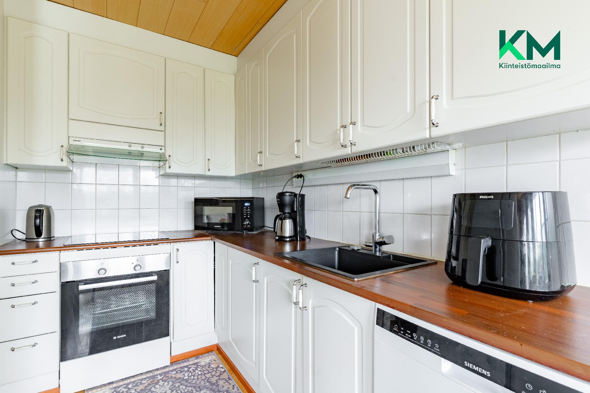 Osuuskunnantie 37, Länsi-Pakila, Helsinki