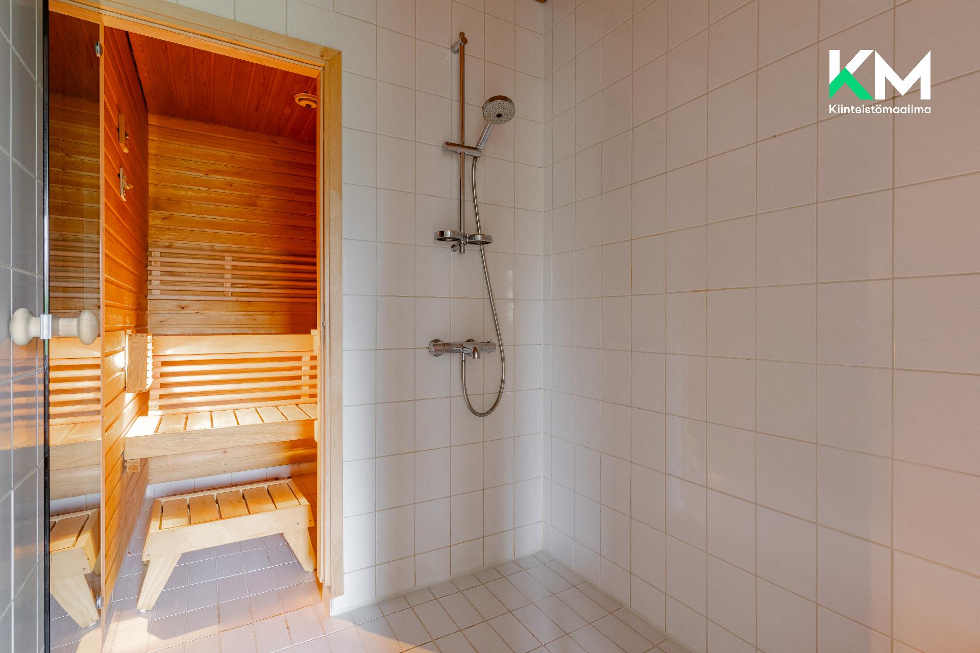 Osuuskunnantie 37, Länsi-Pakila, Helsinki