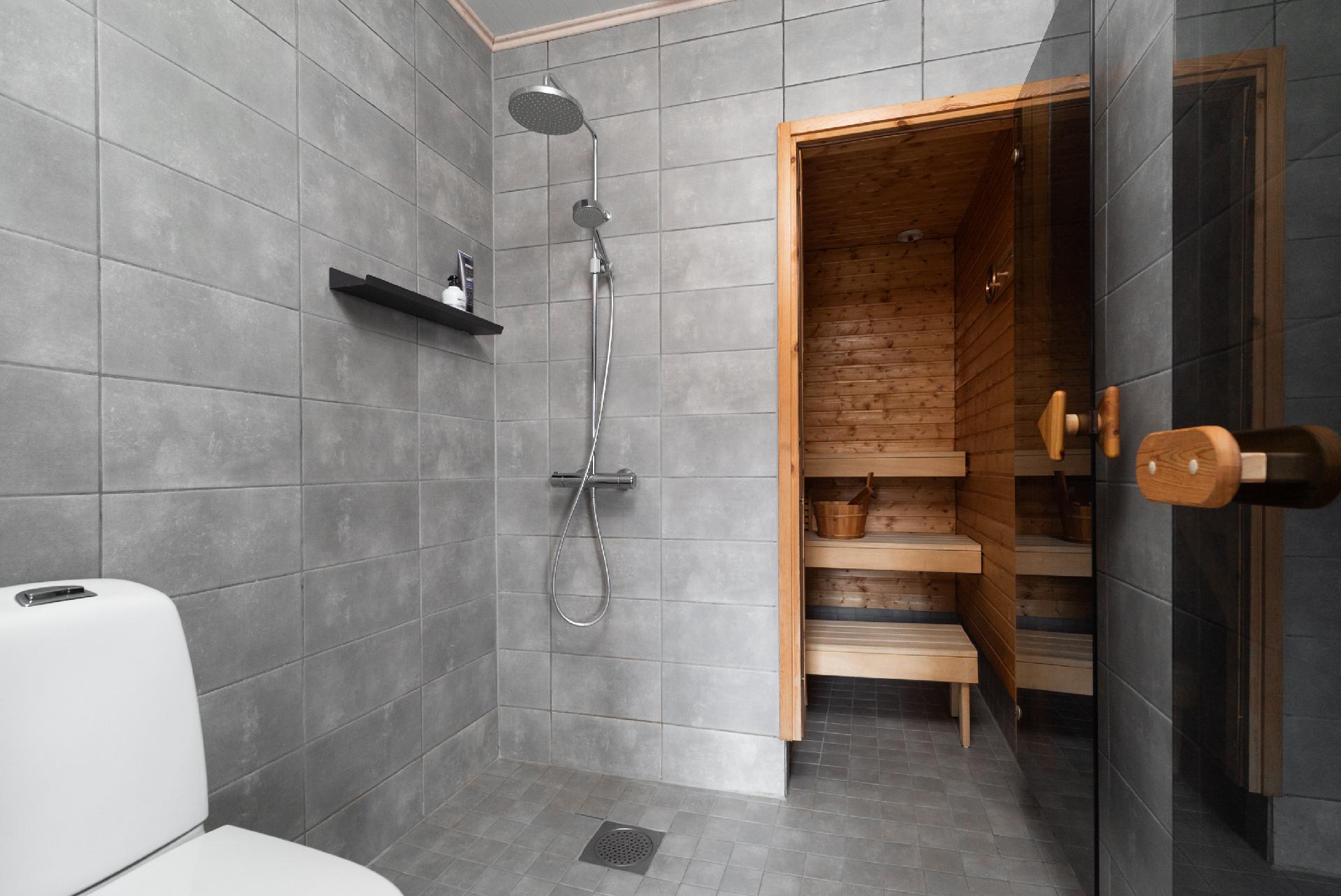 Remontoitu kylpyhuone