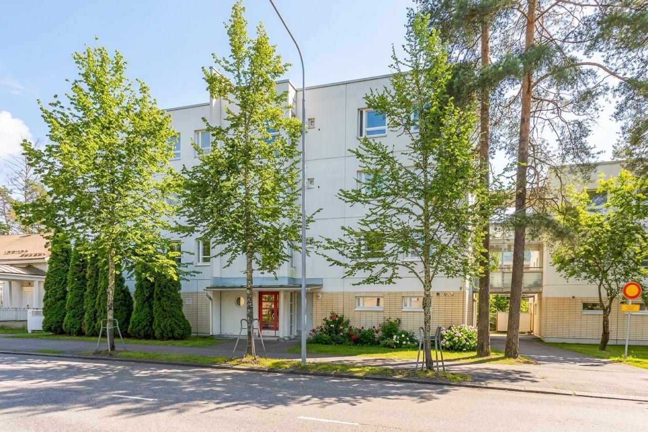 kadun puolen julkisivu
