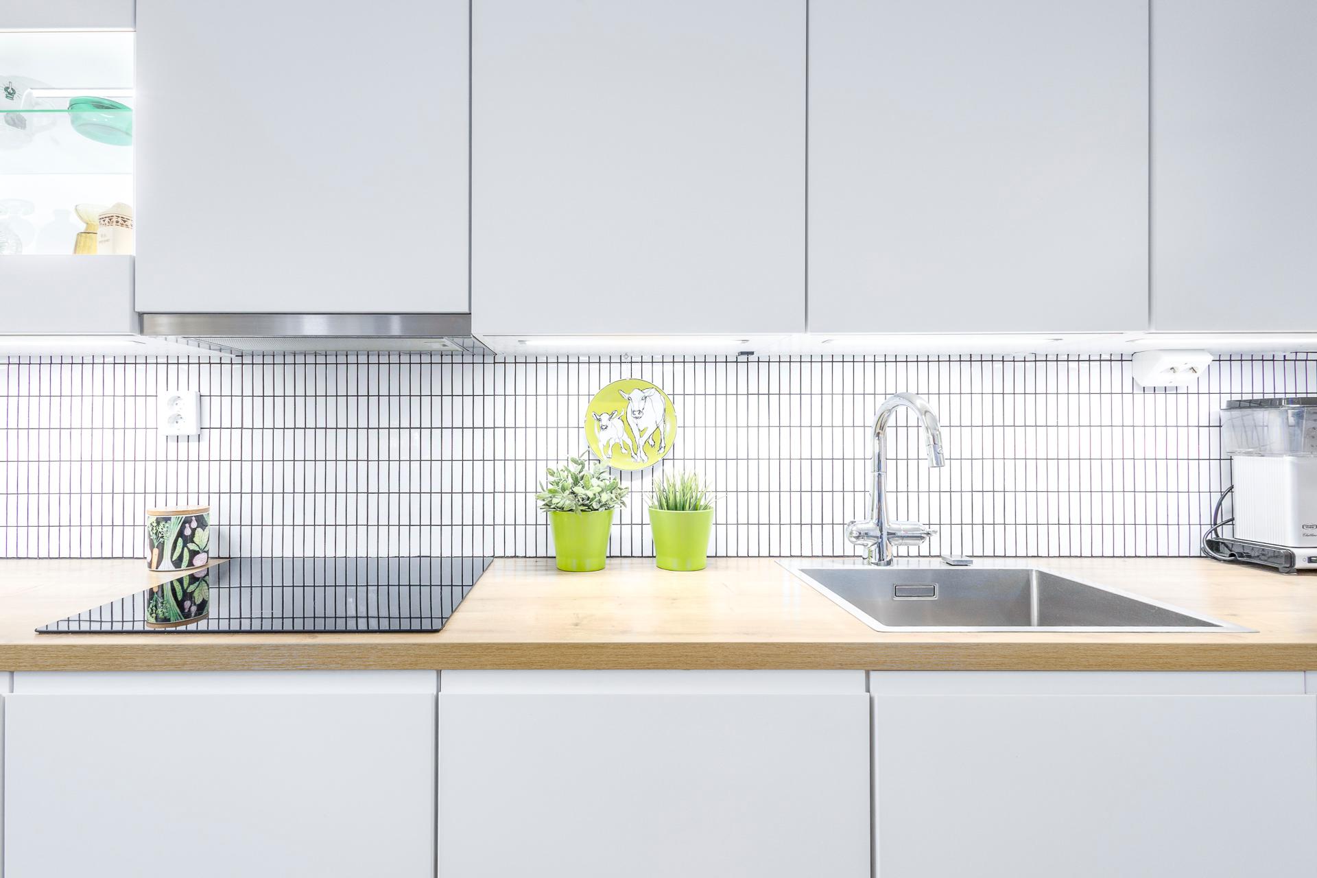 säädettävät välitila/työtasovalot