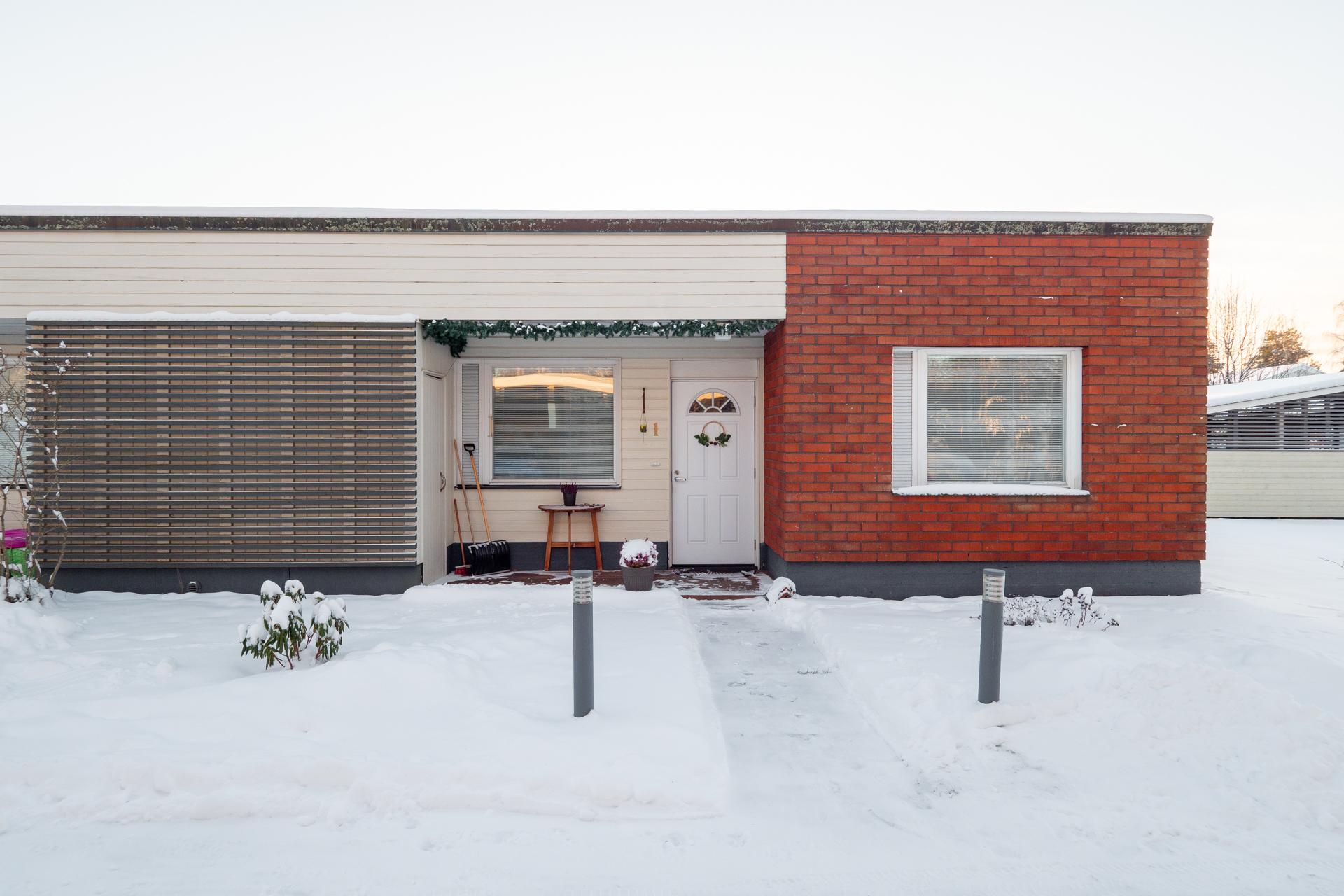 Raparperikuja 6, Oulunsalo, Oulu