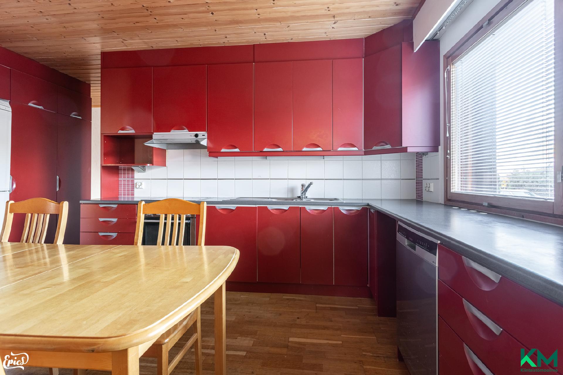 Naavakatu 6, Haukiluoma, Tampere