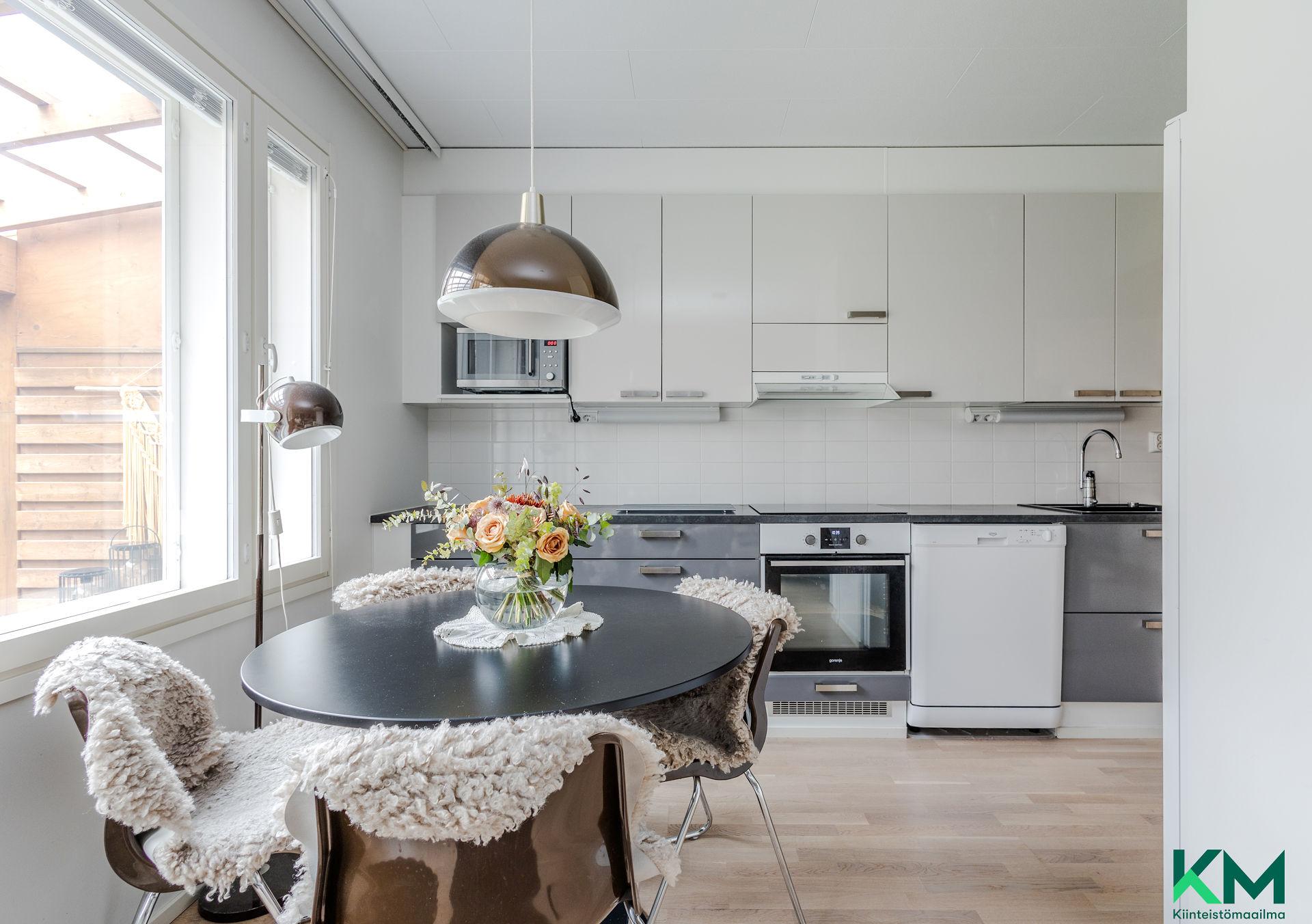 Posteljooninkatu 2, Karisto, Lahti