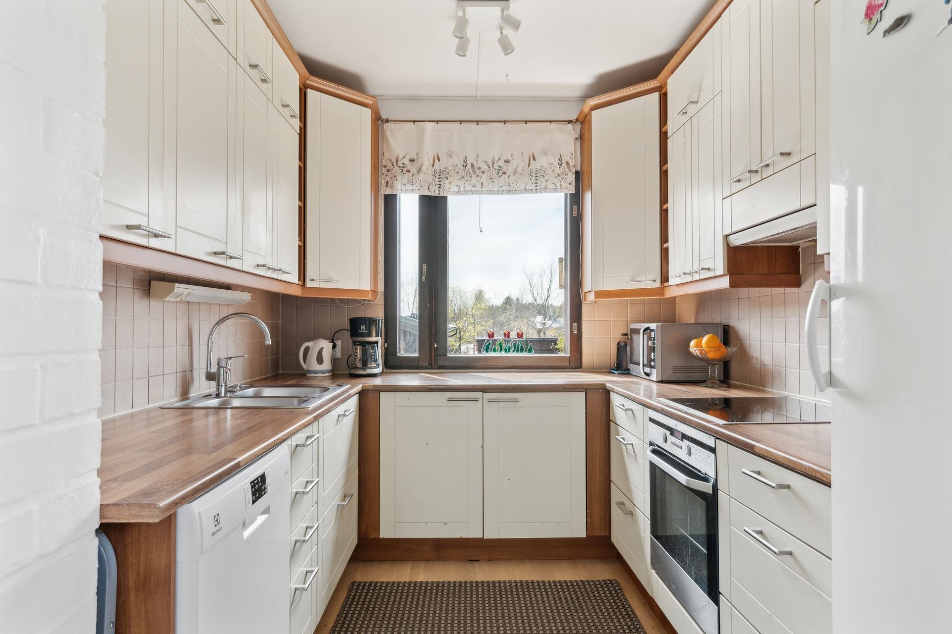 Sateenkaarentie 10, Suutarila, Helsinki