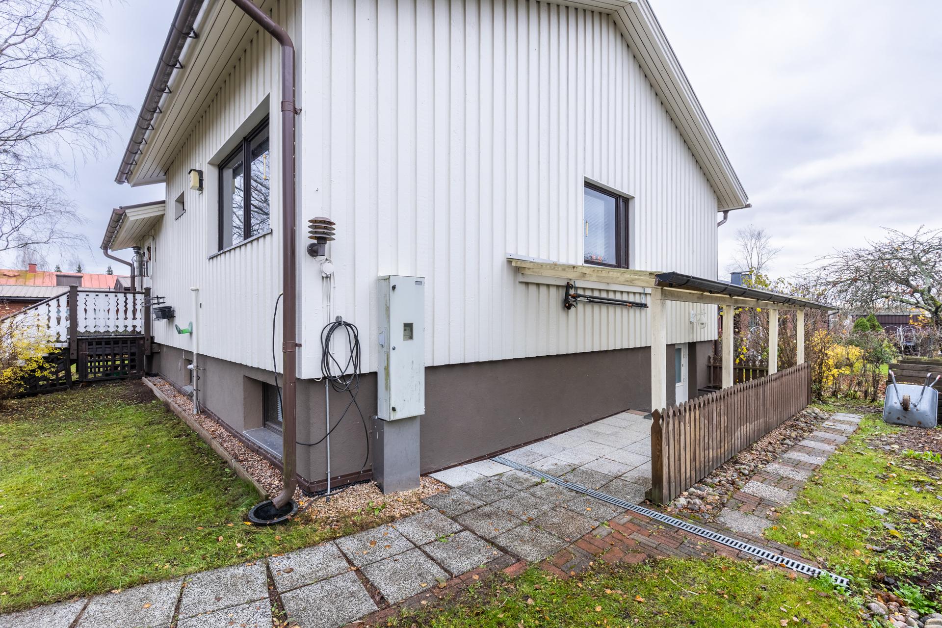 Sateenkaarentie 10, Suutarila, Helsinki