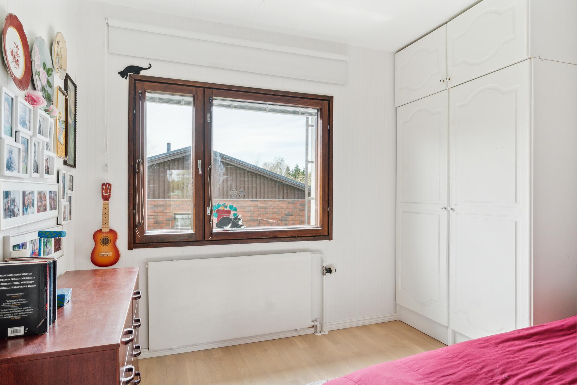 Sateenkaarentie 10, Suutarila, Helsinki