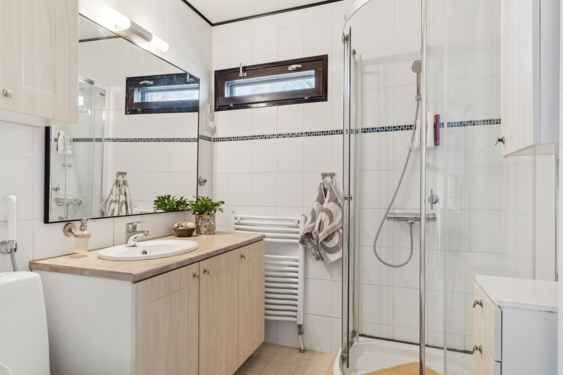 Sateenkaarentie 10, Suutarila, Helsinki