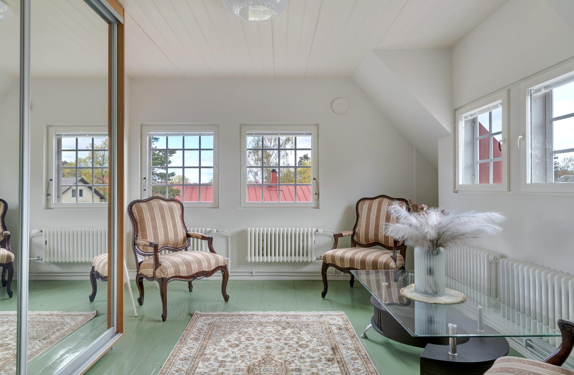 Jokiniementie 18, Veräjämäki, Helsinki