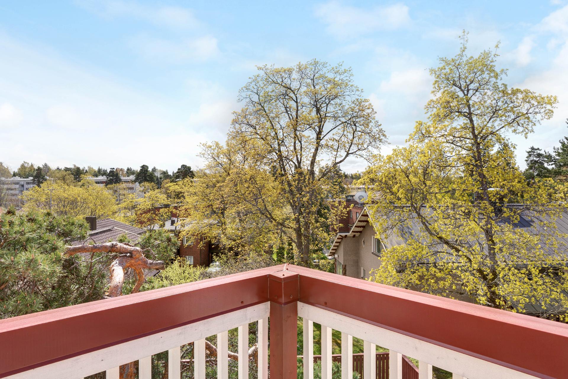 Jokiniementie 18, Veräjämäki, Helsinki