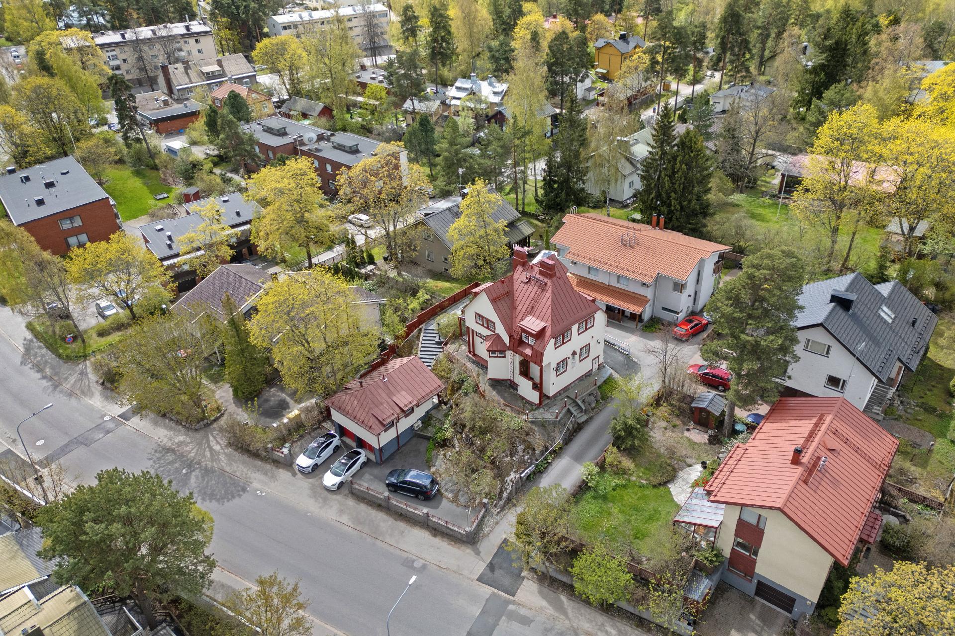 Jokiniementie 18, Veräjämäki, Helsinki