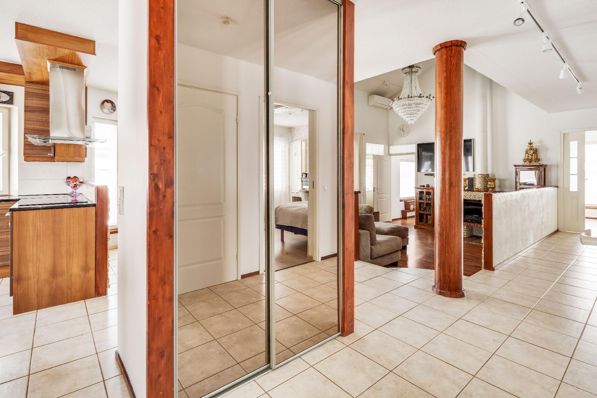 Riitantie 6, Rekola, Vantaa