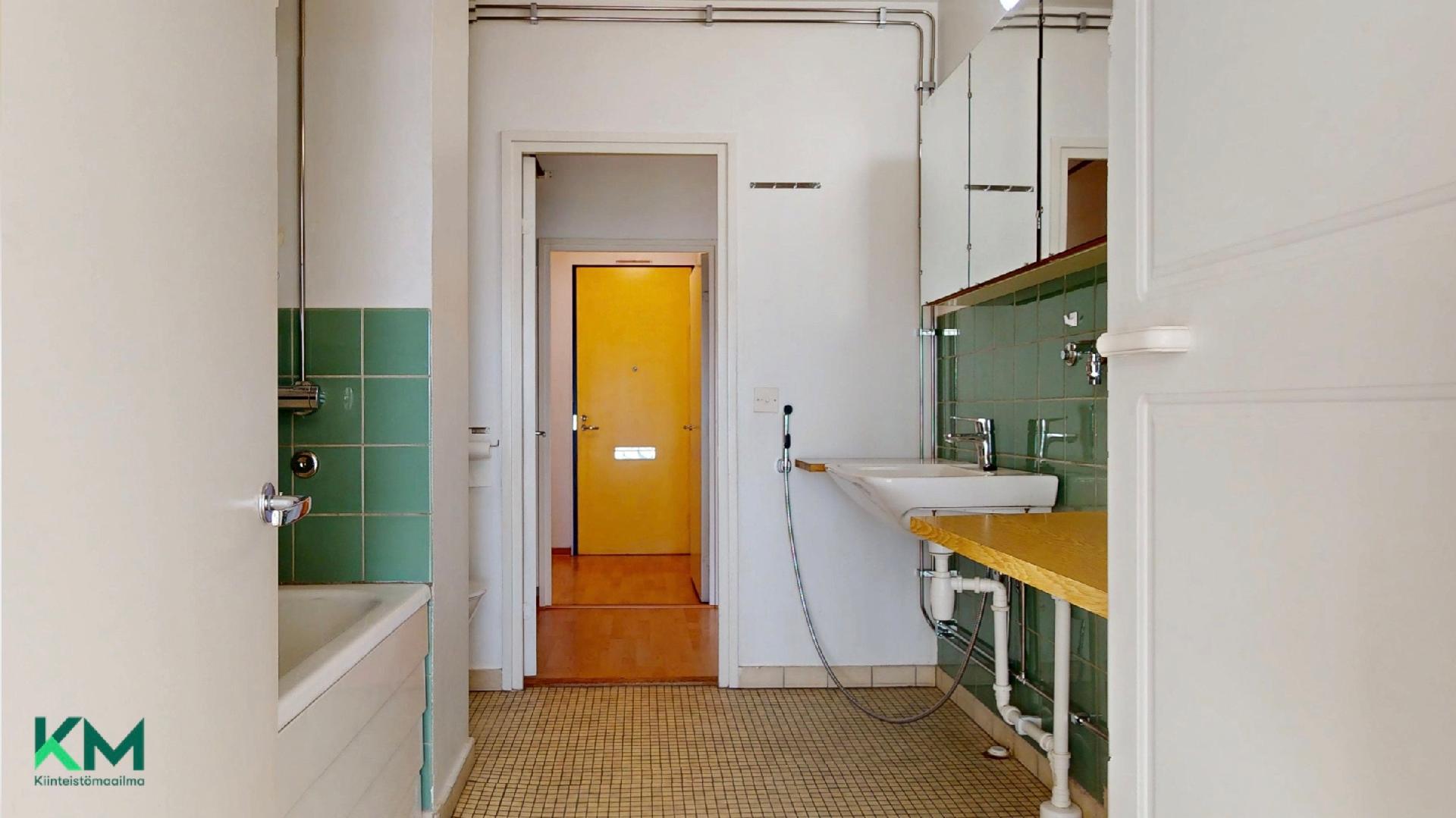 Koulukatu 3-5, Keskusta, Vaasa