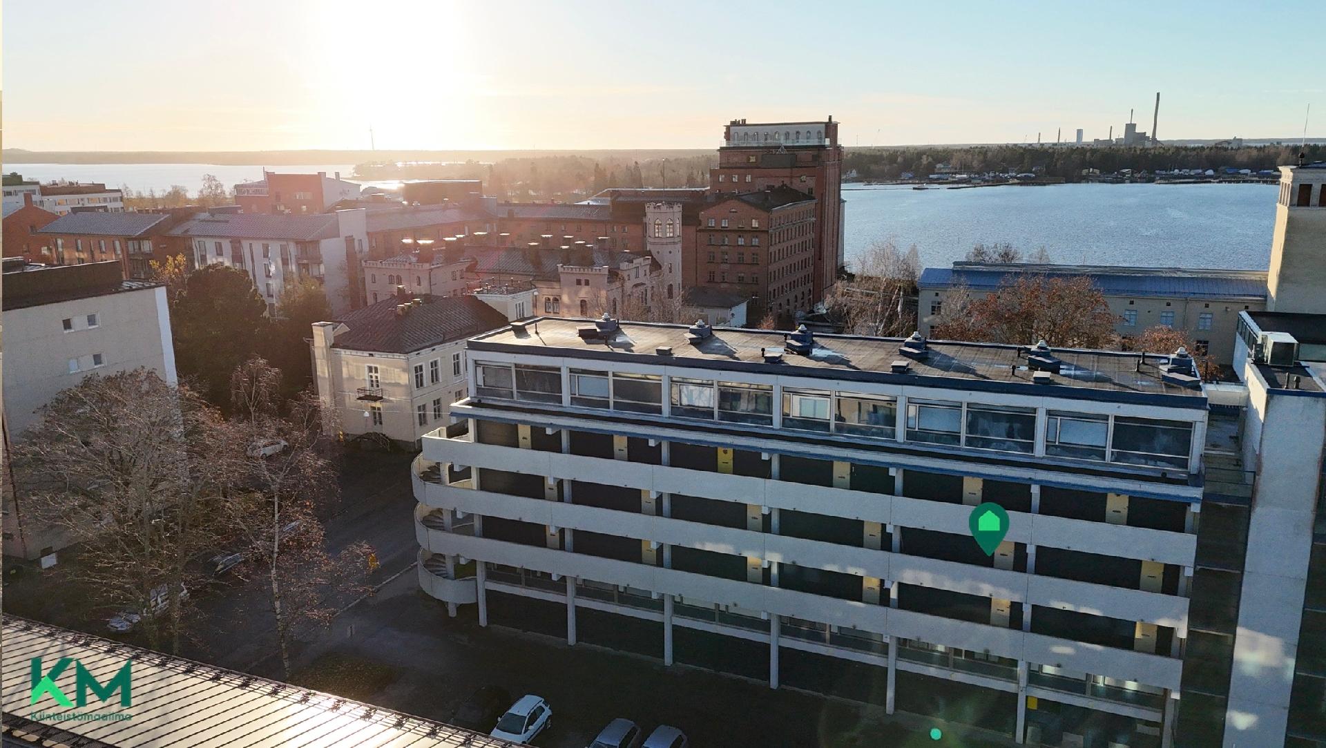 Koulukatu 3-5, Keskusta, Vaasa