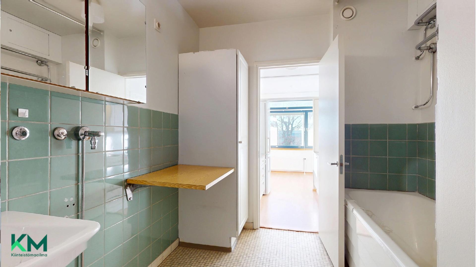 Koulukatu 3-5, Keskusta, Vaasa