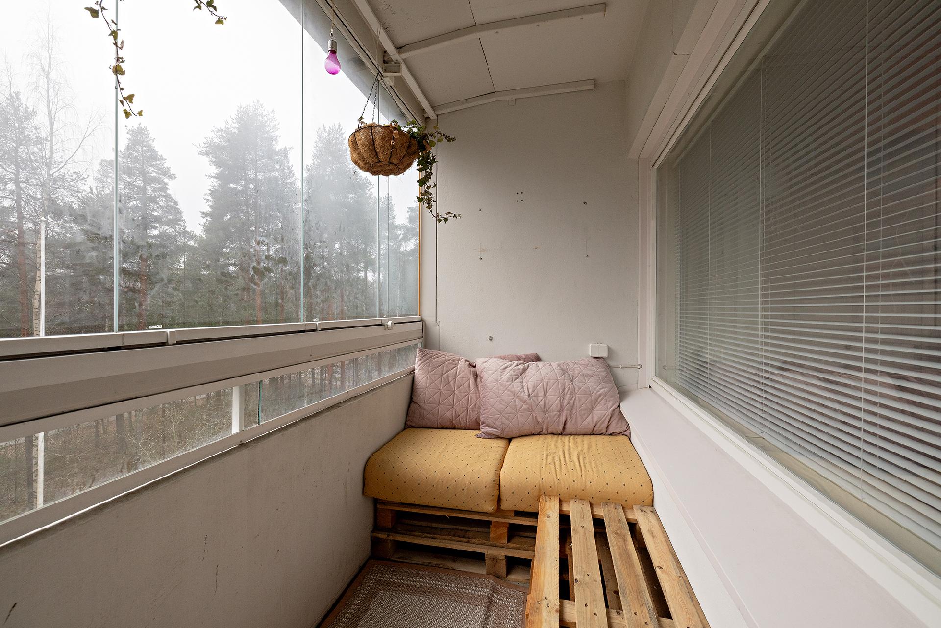 Jalohaukantie 2, Kaukovainio, Oulu