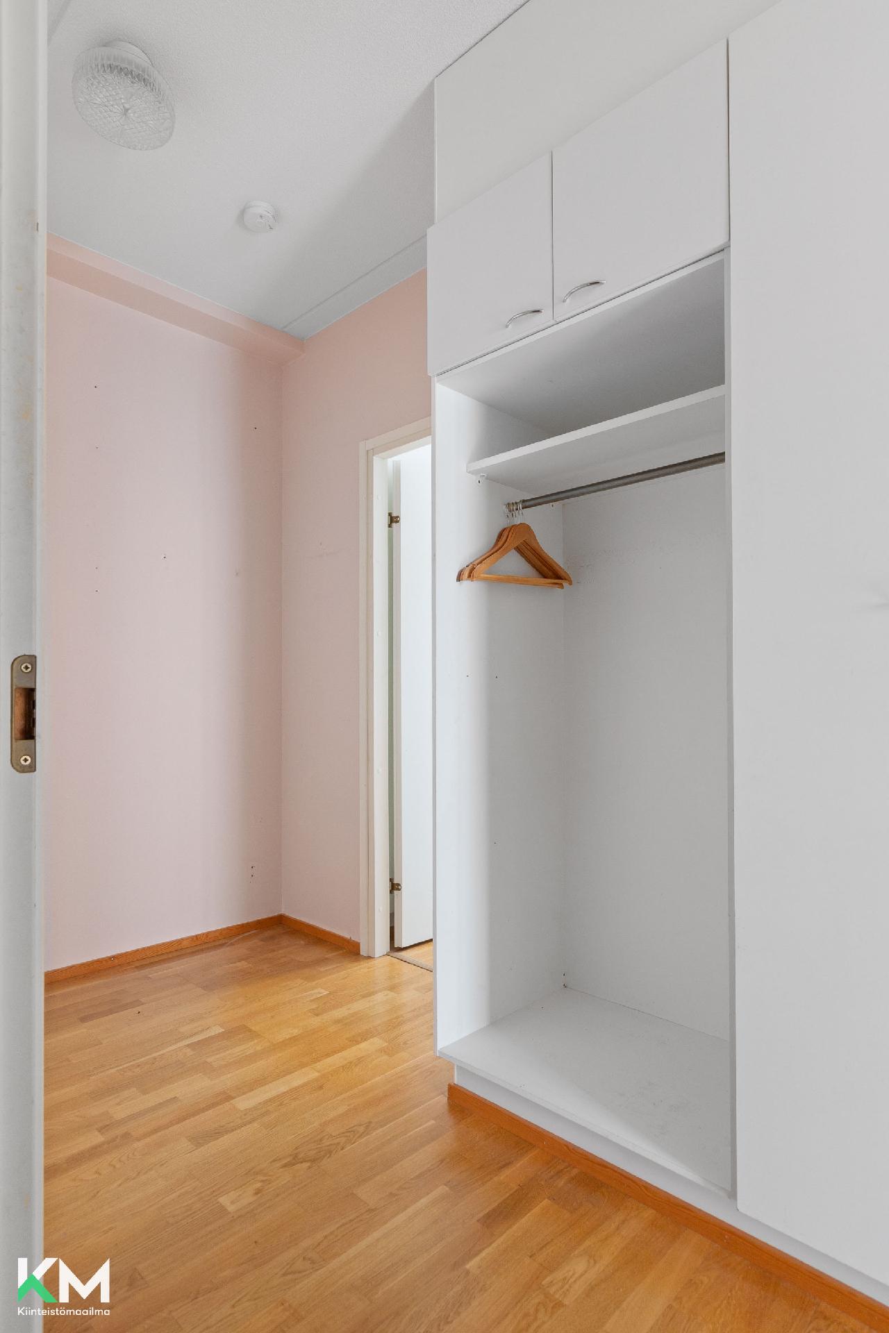 Hinaajakatu 6 A, Ankkuri, Lahti