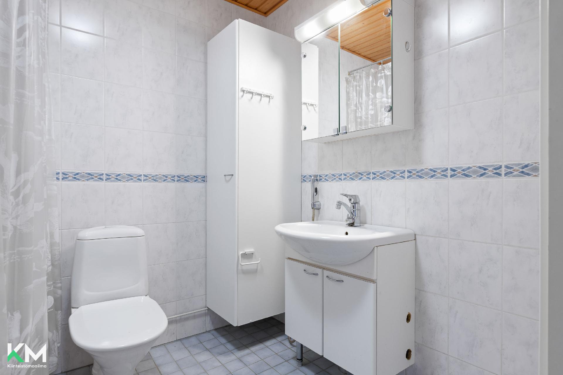 Hinaajakatu 6 A, Ankkuri, Lahti