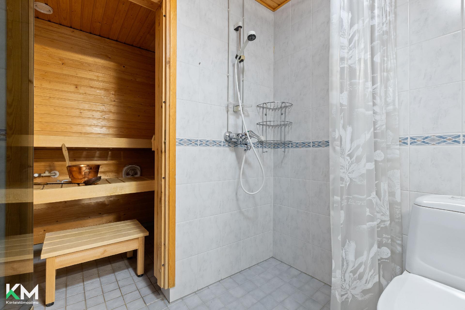 Hinaajakatu 6 A, Ankkuri, Lahti