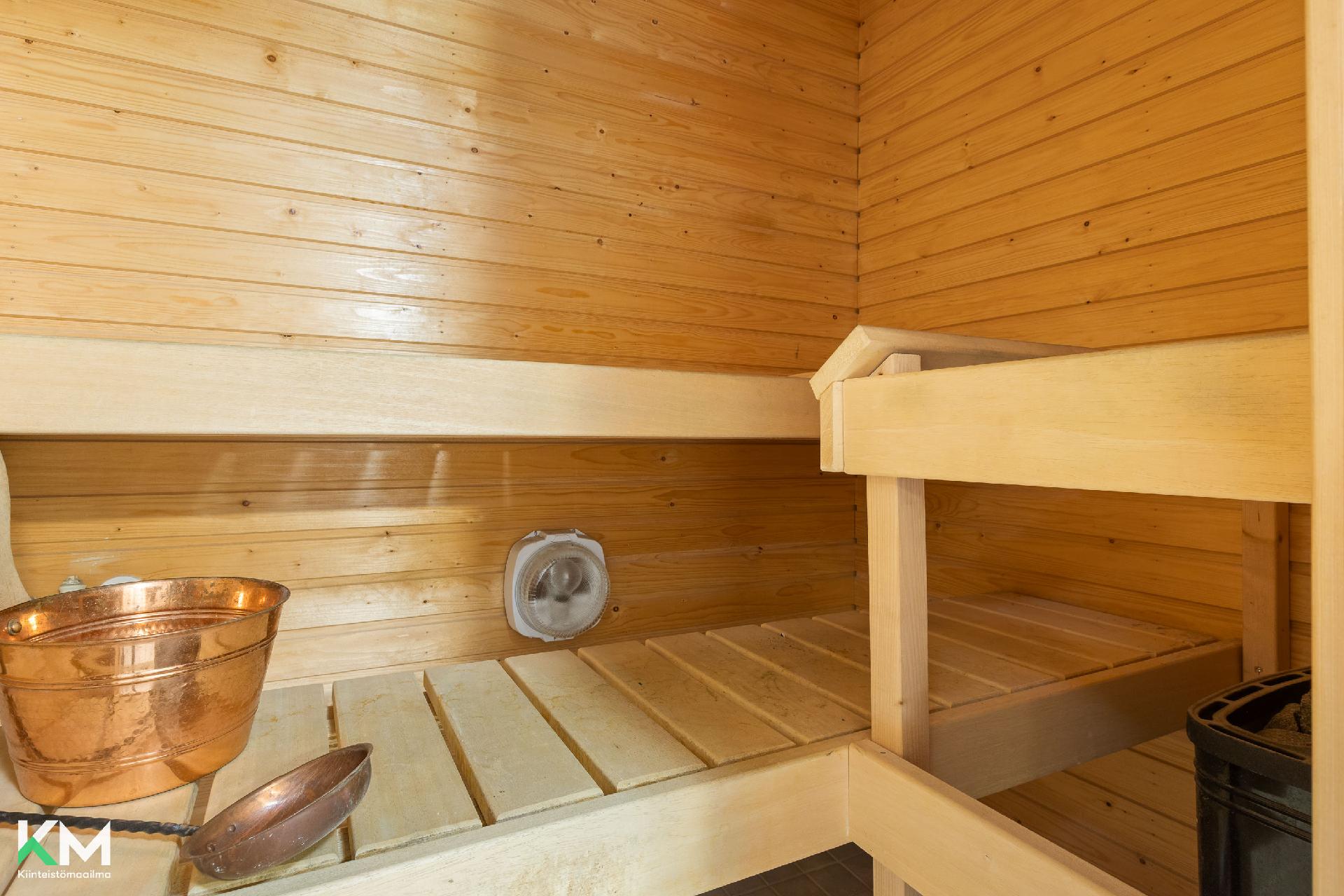 Hinaajakatu 6 A, Ankkuri, Lahti