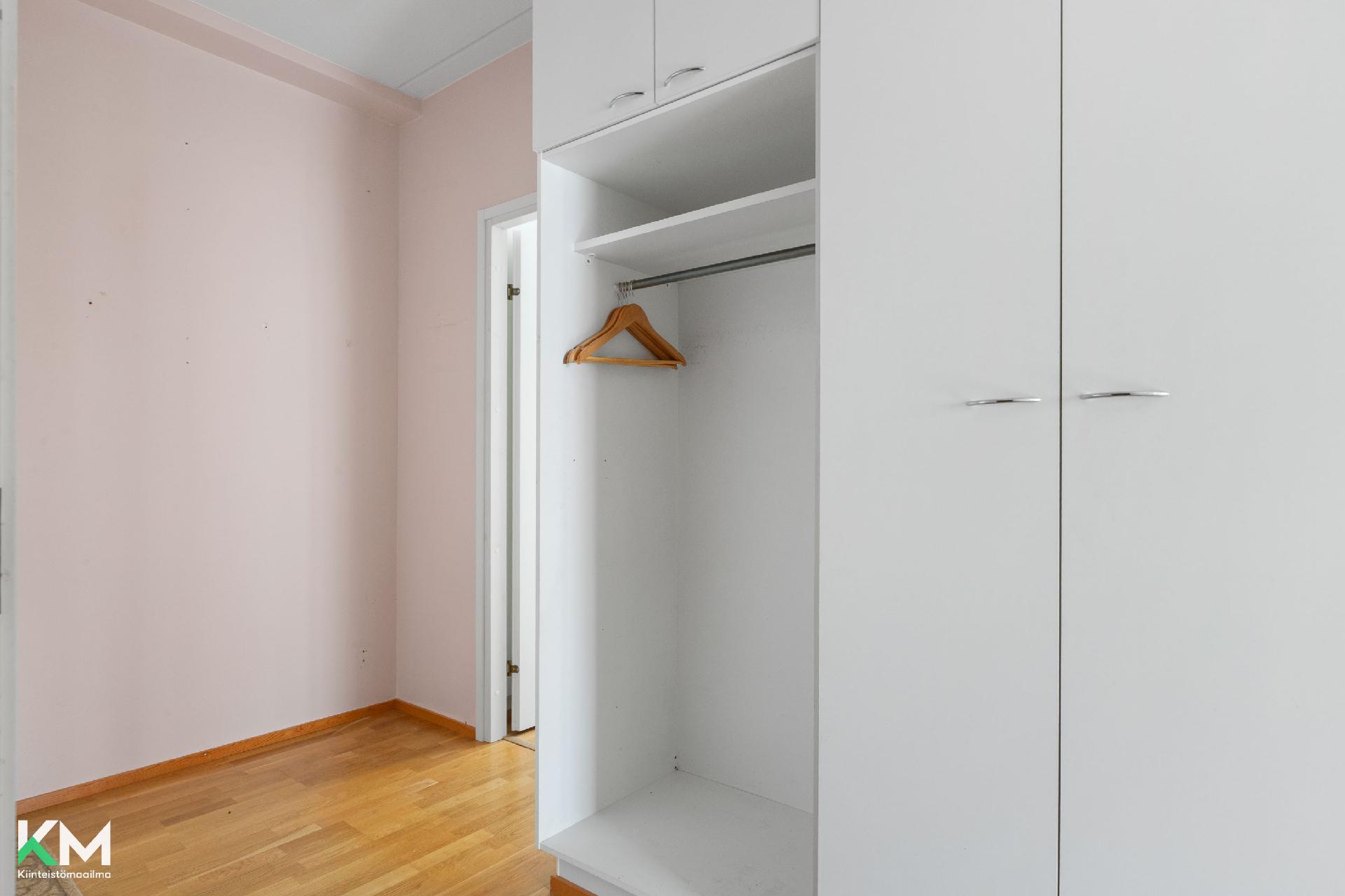 Hinaajakatu 6 A, Ankkuri, Lahti